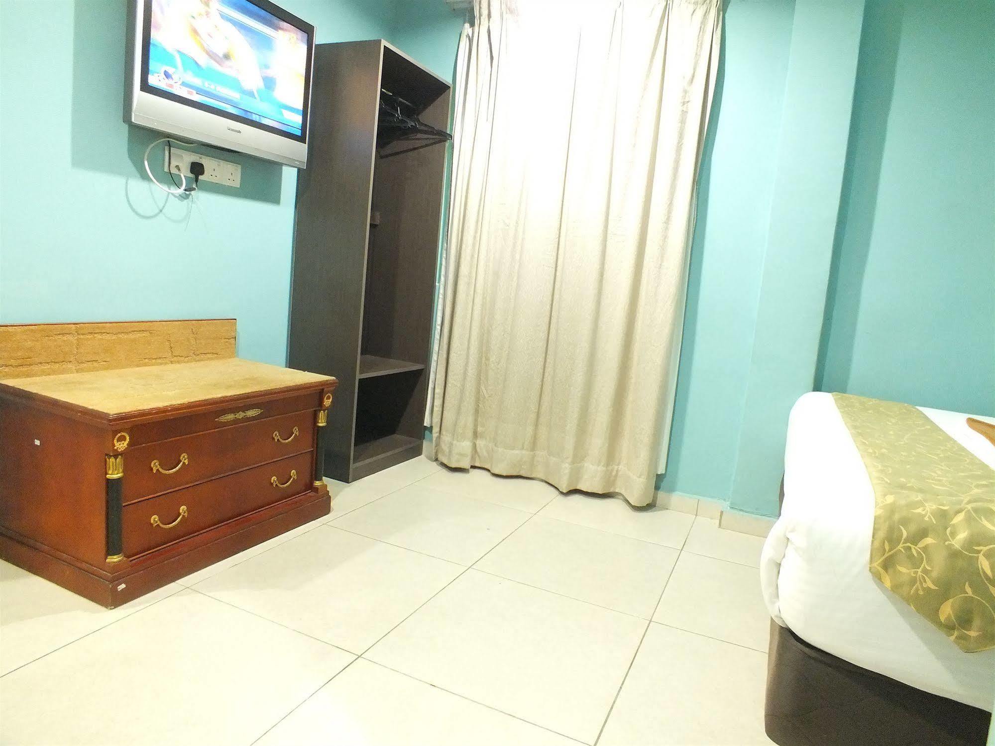Oyo 90030 Hotel Al Jafs Kuala Lumpur Buitenkant foto